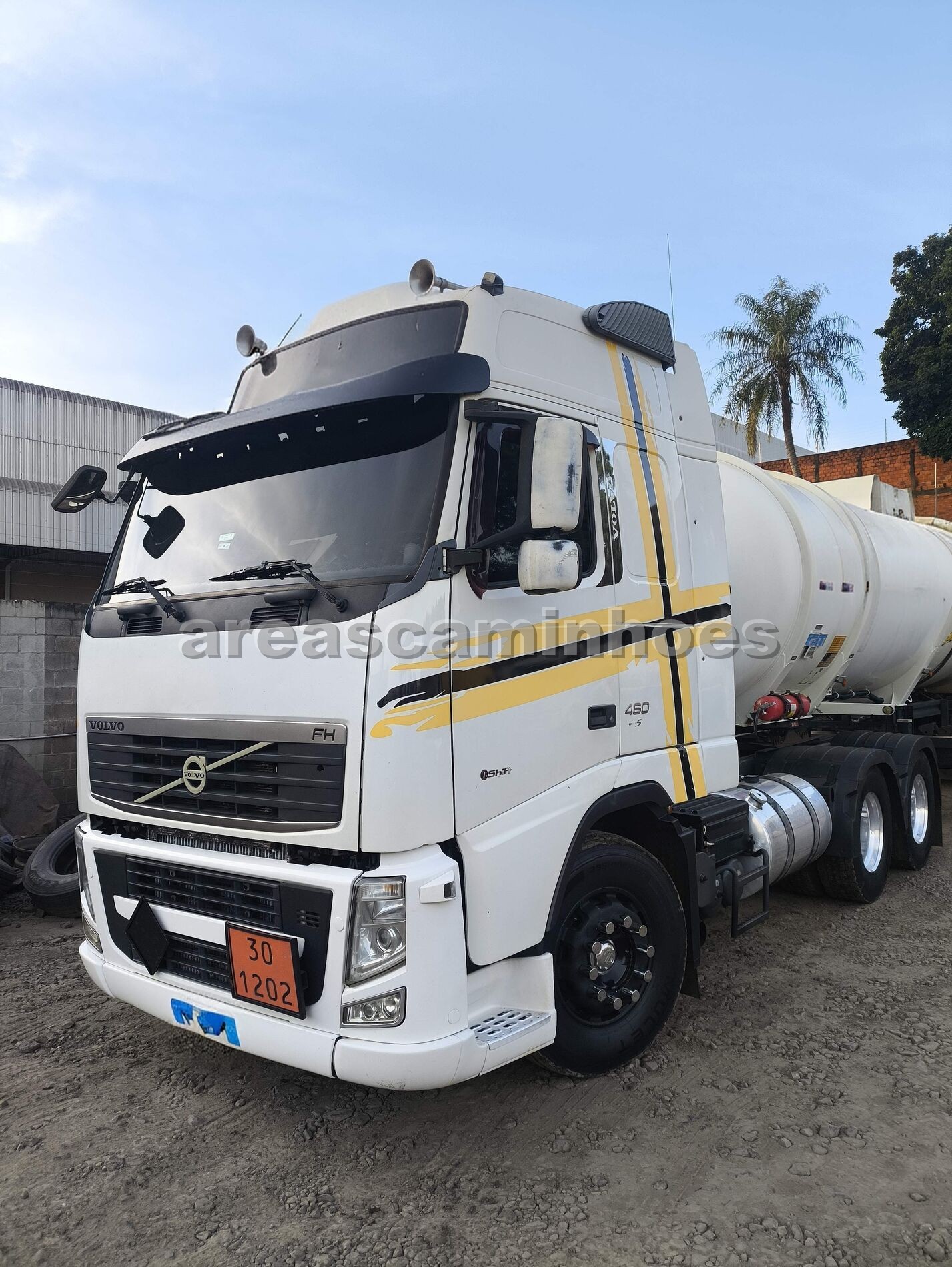 VOLVO FH 460 6X4 GLOBETROTTER