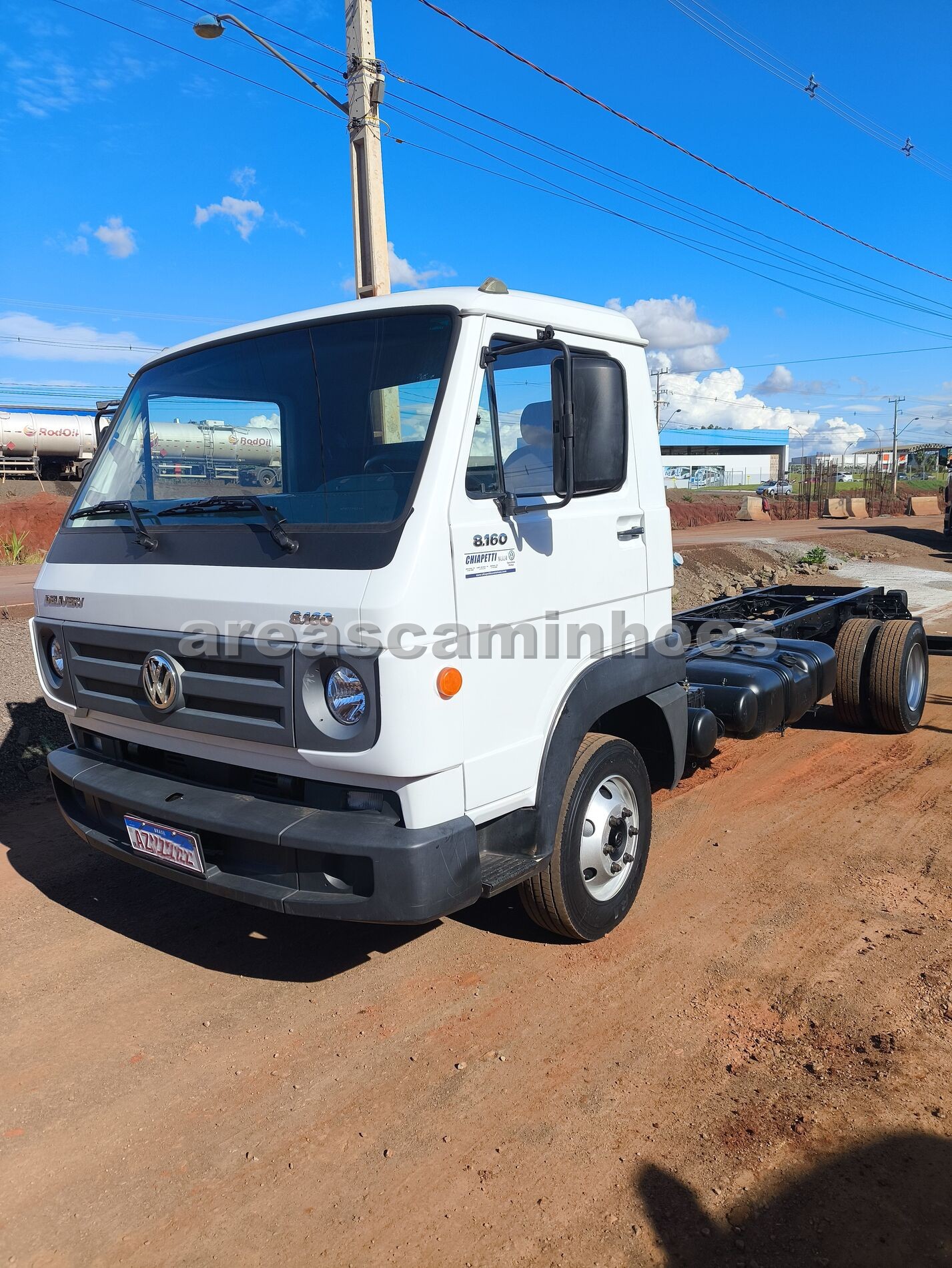 VOLKSWAGEN  8.160 ANO 2014/15 NO CHASSI