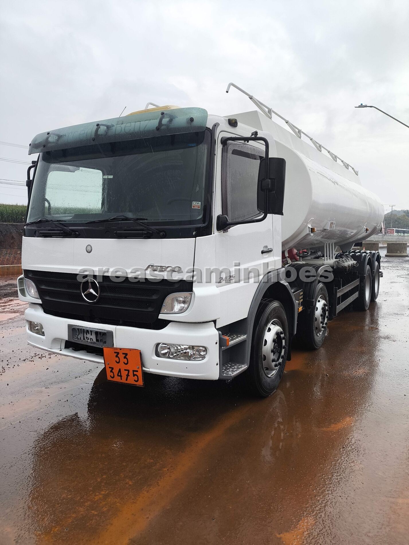 MERCEDES-BENZ ATEGO 2425 TANQUE COMPARTIMENTADO