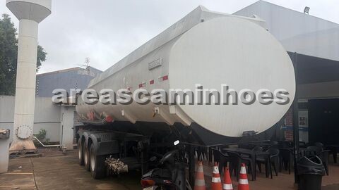 SEMI-REBOQUE TANQUE RANDON COMPARTIMENTADO COM PNEUS