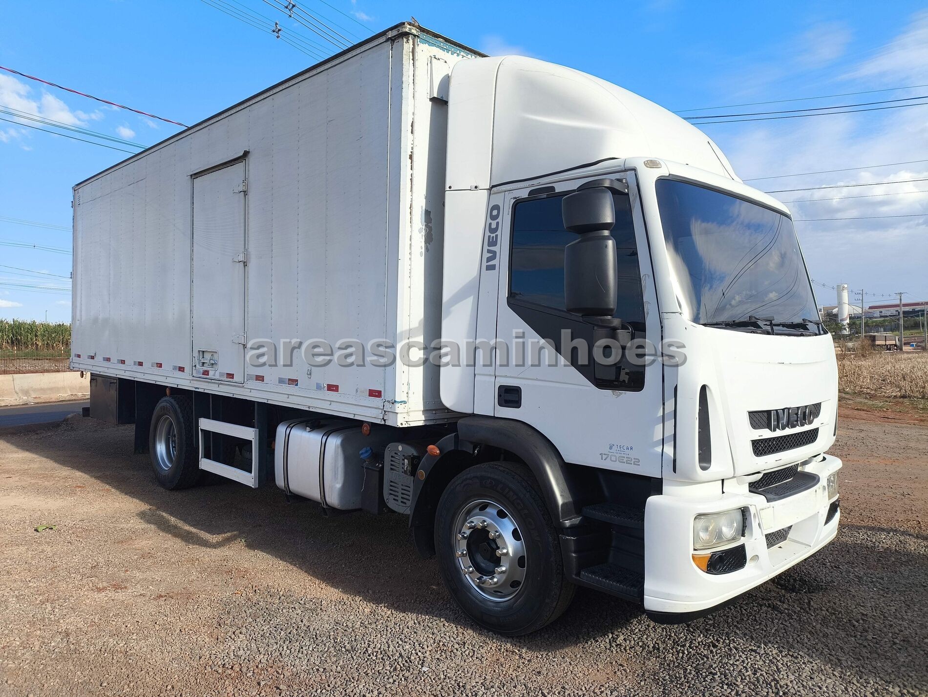 IVECO STRALIS 170E22 BAÚ 7,50 MTS