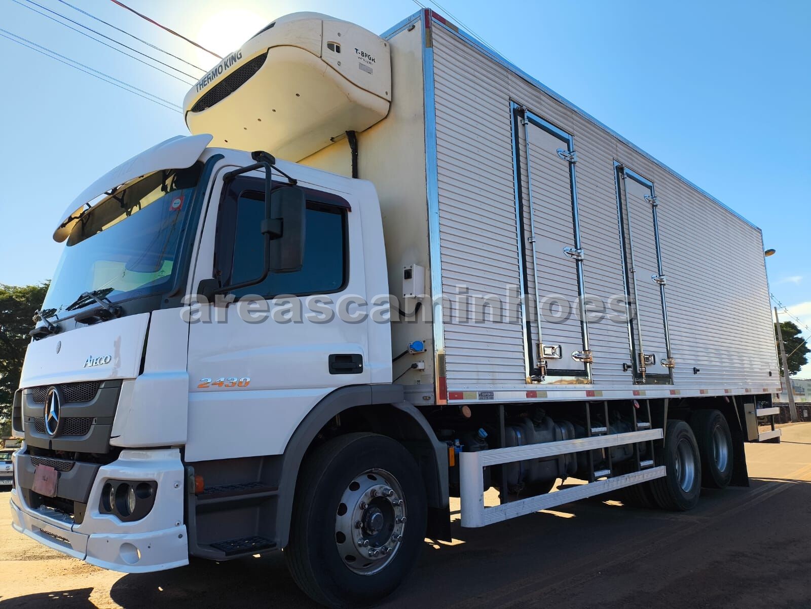 ATEGO 2430 CÂMARA FRIA