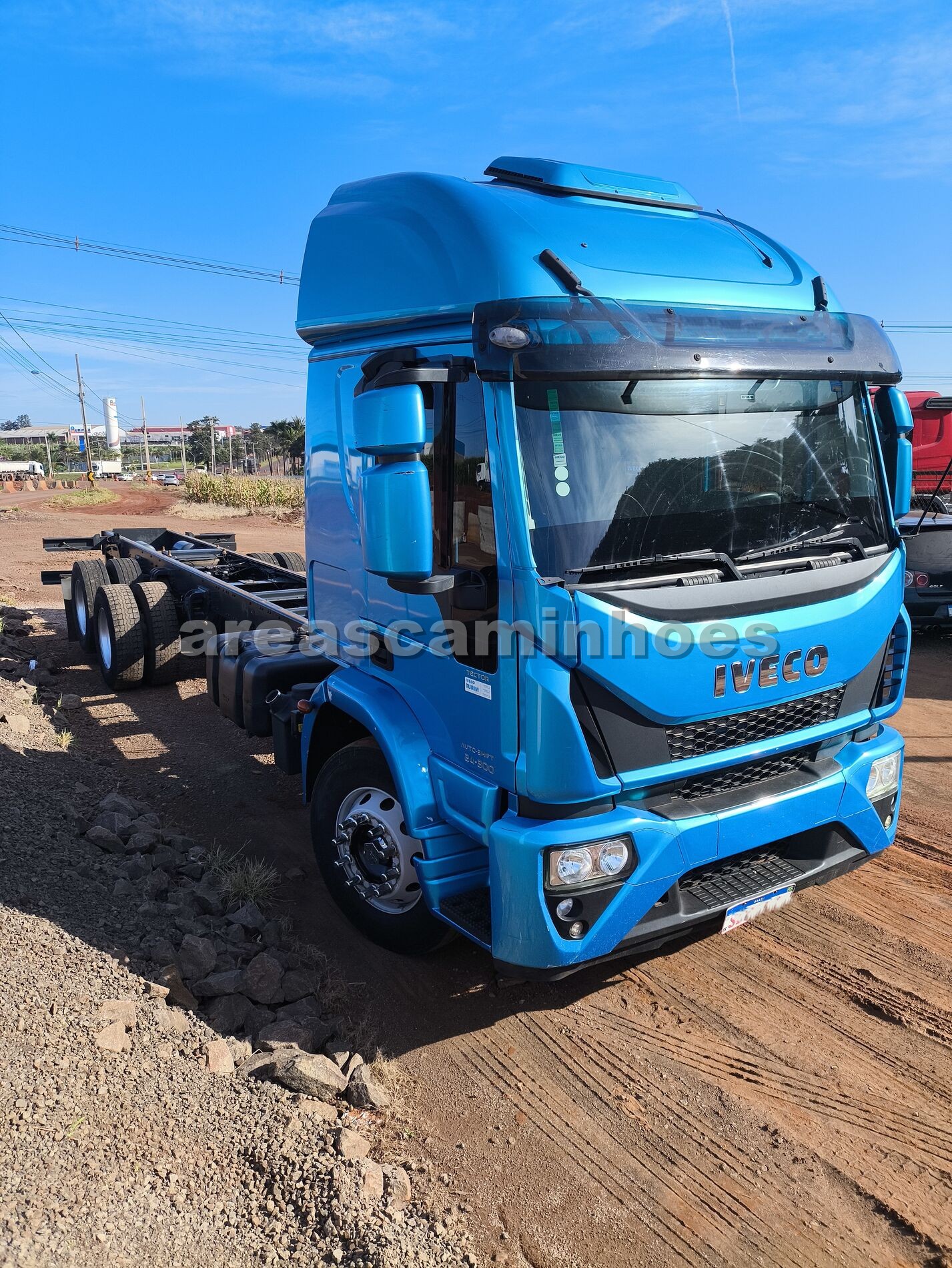 IVECO TECTOR 24.300 6X2 CHASSI