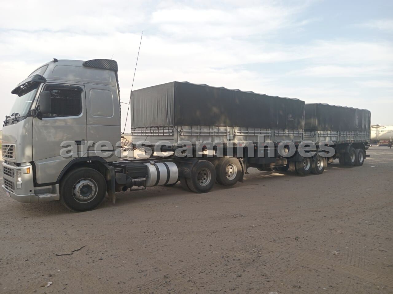 VOLVO FH 440 6X2 GLOBETROTTER I-SHIFT + BITREM NOMA
